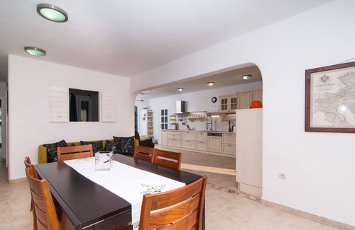 Supetar Villa | NEW! 10 Persons Villa With Pool at Island Brac