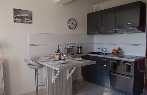 Saint-Pierre-Quiberon Apartment | New 180 ° panoramic sea view studio on Quiberon bay and beach access