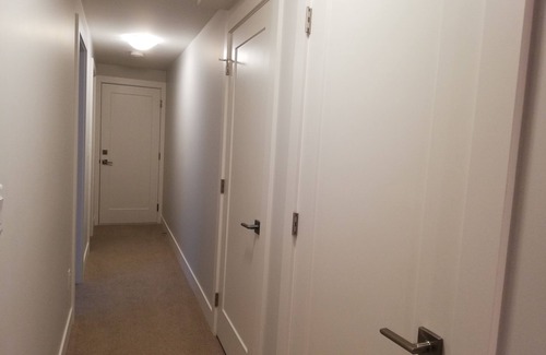 Surrey House | NEW 1BR independent Guest Unit for 1-2guests