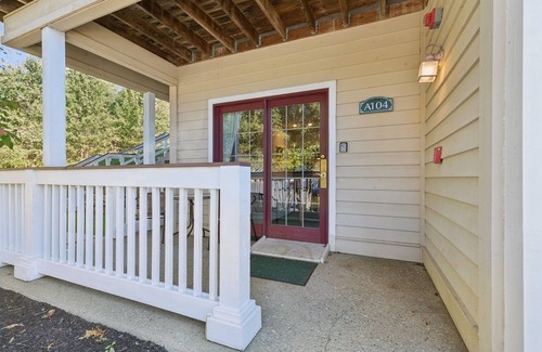 Nashville Condo | NEW! 1st Floor Front Side Suite - 104 by Grand Wood Suites