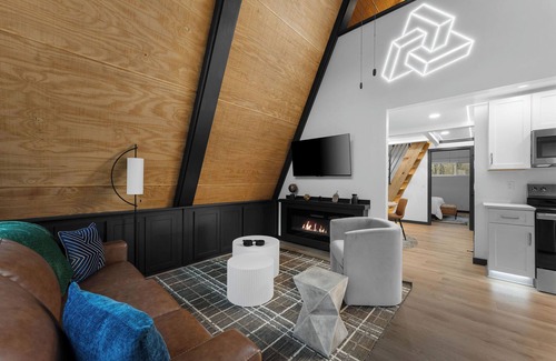 Omaha Cabin | NEW! 2-bedroom A-frame Cabin with Sauna, Hot Tub, & Creekfront