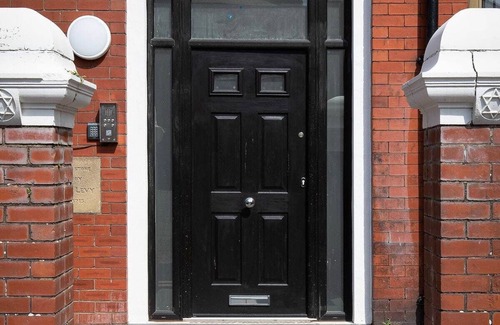 Blackpool Town Center Apartment | New 2 Bedroom Apt, close to Winter Gardens. Apt 2