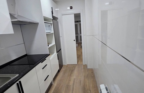 Leganes Apartment | New 20 minutes from the center of Madrid