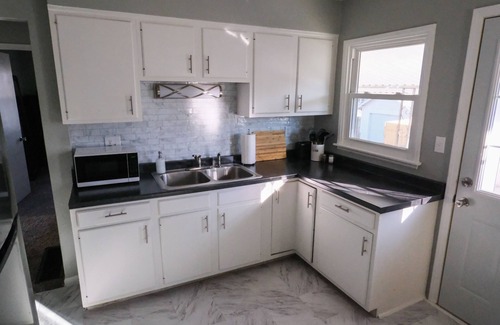 Dayton Cottage | NEW*20% OFF*2 Bed* Near UD, WPAFB, Miami Valley