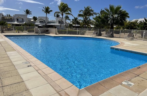 Nettle Bay House | New 2020! COCO BEACH luxury beach house for 2 to 5 people
