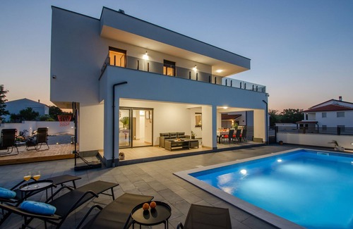 Barbariga Villa | NEW 2022 - Exclusive Villa with private pool! 1 km from the beach!