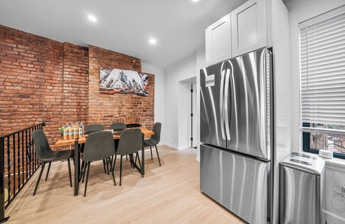Hoboken Apartment | NEW 2BR/2Bath, 4Beds, 10 Min to NYC, Sleeps 6