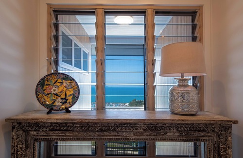 Airlie Beach House | New 3 bed 3.5 bath home in Airlie Beach with breath taking Whitsunday Views
