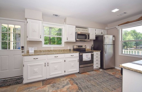 Dadeville House | NEW! 3 bedroom lakefront home with wheelchair accessibility, sleeps 8!