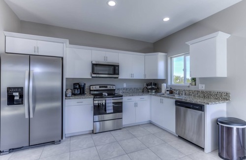 Vail House | NEW 3 BR home in immaculate condition, mountain views just outside of Tucson