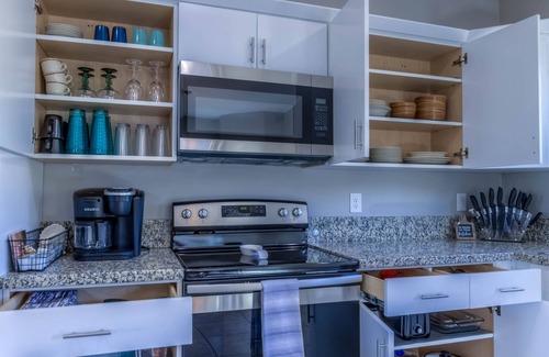Vail House | NEW 3 BR home in immaculate condition, mountain views just outside of Tucson