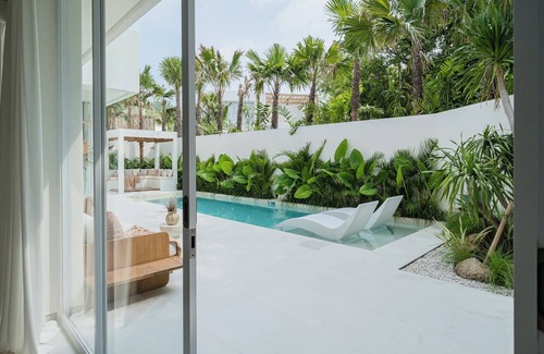 Tanjungbenoa Villa | New 3BR Chic Pool Villa Near Bingin Beach Uluwatu