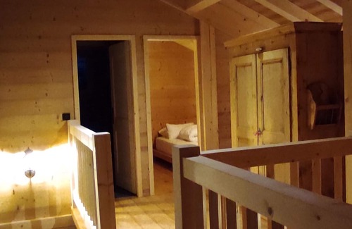 Le Petit-Bornand-les-Glieres Ski Chalet | New 4-person Savoyard half-chalet in the mountains