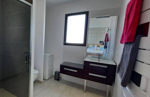 Saint-Sulpice-de-Royan Apartment | New 40 m2 air-conditioned apartment with parking space