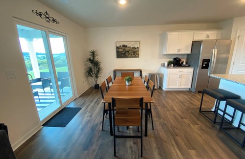Bluff City House | New 4BR/2BA Home near Bristol Motor Speedway