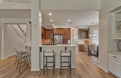 College Park House | New! 4BR/Easy Access to all Woodlands amenities