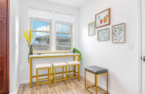 Makaha Valley House | New 4br home 5 min from the beach-Paradise escape