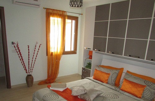 Sorso Villa | New 5 Bedroom Villa Set In One Acre Garden, Tennis, Heated Pool Close To The Sea