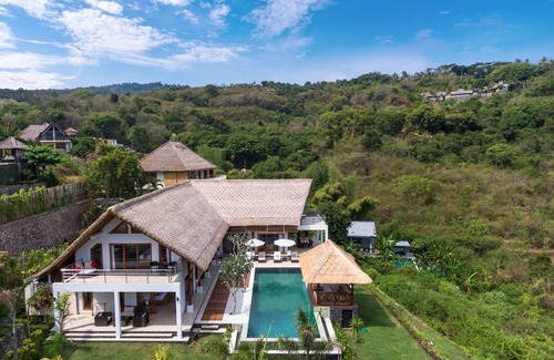 Temukus Villa | New 5-star villa near Lovina with breathtaking views of Bali Sea and sunset