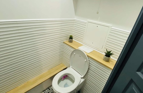 Mantes-la-Ville Apartment | New 55m² apartment with balcony & parking - near A13/station