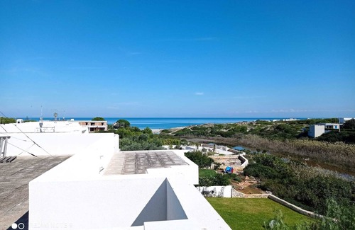 Torre Santa Sabina Apartment | New and comfortable apartment 500m from the beach!