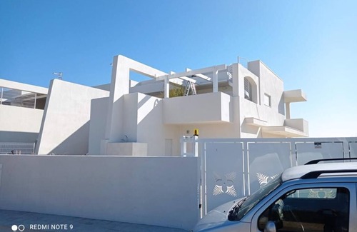 Torre Santa Sabina Apartment | New and comfortable apartment 500m from the beach!