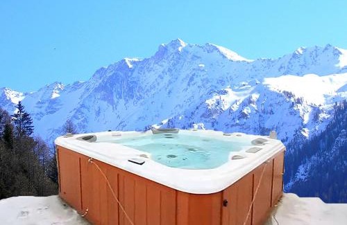 Peisey-Nancroix Ski Chalet | New and very comfortable chalet with many facilities