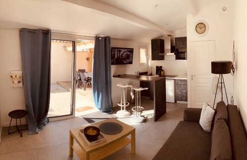 St.-Remy-de-Provence House | New announcement! Bastidon des alpilles