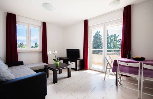 Monterol Apartment | New Apartment for 4 people (2 bedrooms)- Umag - 1 floor