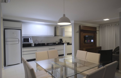 Ingleses Norte Apartment | New apartment in the North corner of the British with leisure area. Wifi, NetFlix and Split.