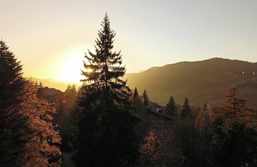Le Planellet Apartment | New apartment in Megève - Mont d'Arbois (cable car 3 min walk) with view