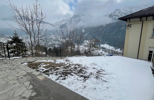 Villa Dalegno Apartment | New apartment with panoramic view for 5/6 people 1km from Ponte di Legno