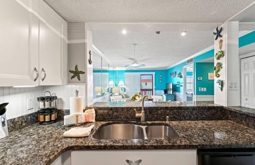 St. Augustine Beach Condo | NEW! Aqua Vista Retreat 2-Bedroom Condo with Pool and Ocean view