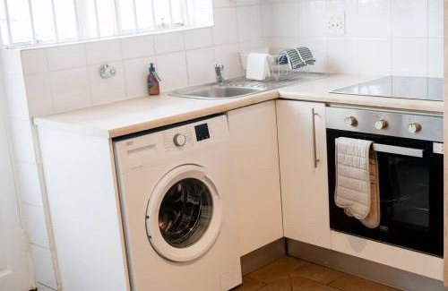 Cape Town City Centre Apartment | New Art Deco, located off Kloof street.