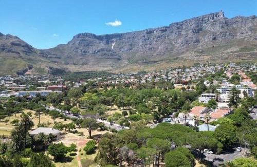 Cape Town City Centre Apartment | New Art Deco, located off Kloof street.