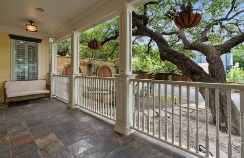 Westfield House | NEW ATX Lux King Beds Close to UT and Downtown