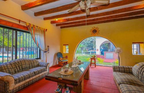 Chiconcuac Apartment | New Bamboo La Campiña Pool & Countryside