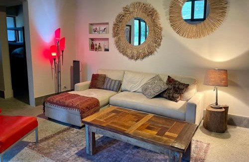 Escamequita House | New Barndominium with AC at Horse Stables