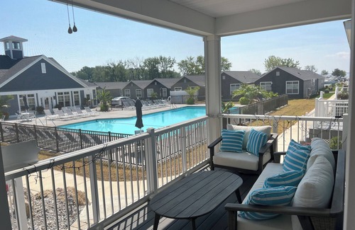 Marblehead House | New Bay Point Cottage at Waterview