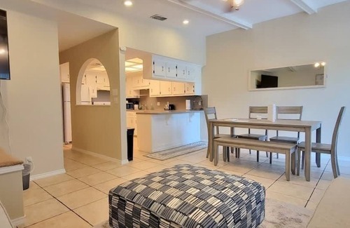 South Padre Island Condo | NEW! * Bay View Great Deck * Pool * 2 levels & 3 bedr