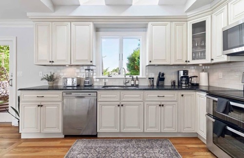 Cove - East Side - Shippan House | New Beach Home near Stamford Downtown/Shippan