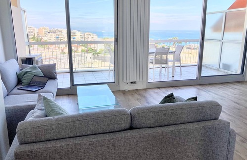 Cros-de-Cagnes Apartment | New - BeachSide & Amazing Seeview - Top Floor - Air Cond - Garage