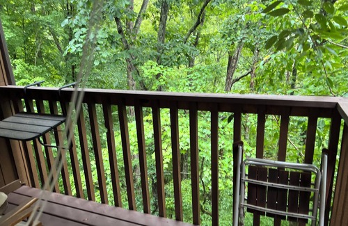 Jamestown Condo | NEW Beautiful Condo I-3 Next to Lake Cumberland