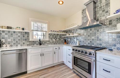 New Bern House | New Bern House with Gas Grill Near Neuse River!