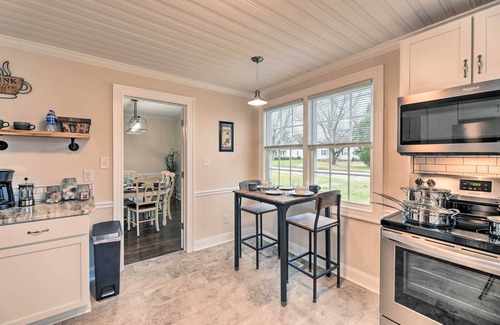 New Bern House | New Bern Retreat w/Fire Pit ~ 1 Mi to Dtwn!