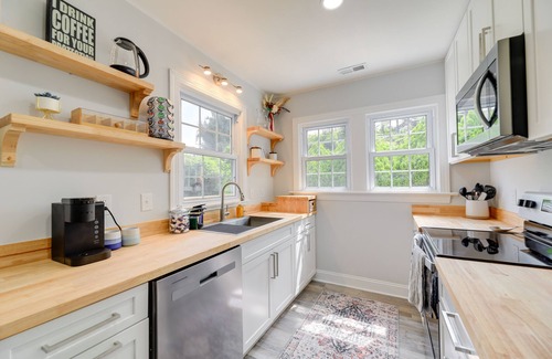 New Bern House | New Bern Vacation Rental with Private Yard!