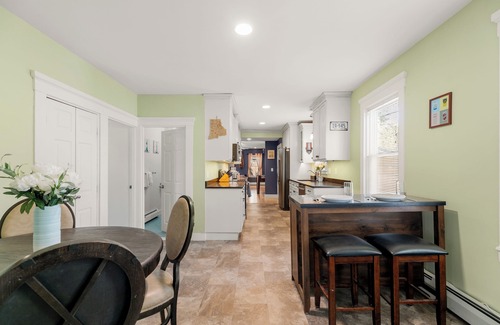 Bristol House | NEW, Big Home, Fun Yard, centrally located. BRISTOL'S PORTSIDE RETREAT!