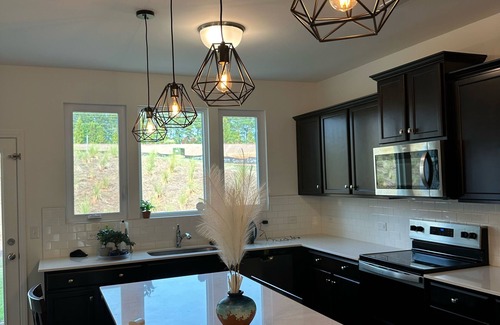 Lancaster House | New Build Modern 3-bedroom house with AC and big pool a block away in Lancaster.