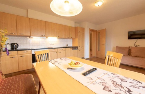 Zellbergeben Apartment | new built cottage on a sunny hill