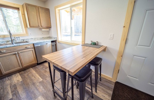 Kalifornsky Cabin | NEW cabin near Kenai Rvr-2Q&1F bed-w/loft #1